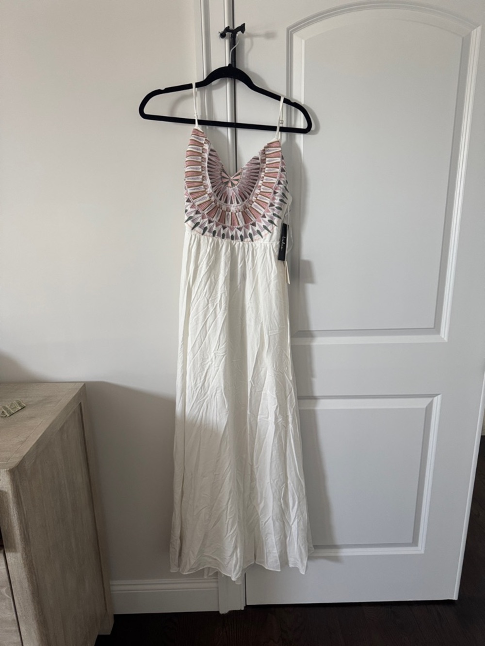 BRAND NEW LULUS WHITE MAXI DRESS